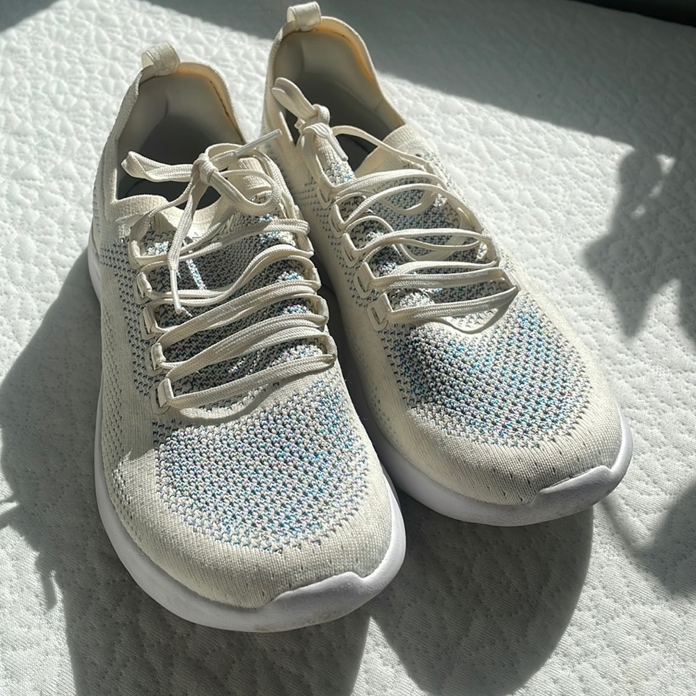 Uniquic APLs- size 9.5. Gently worn